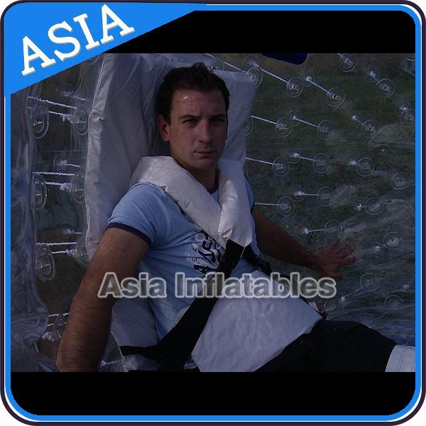 Los juegos del agua utilizaron Pvc Zorb inflable con los puntos del color para los niños
